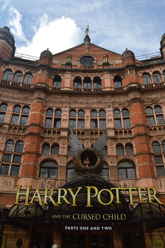 See a Play in the West End while in London // Nattie on the Road