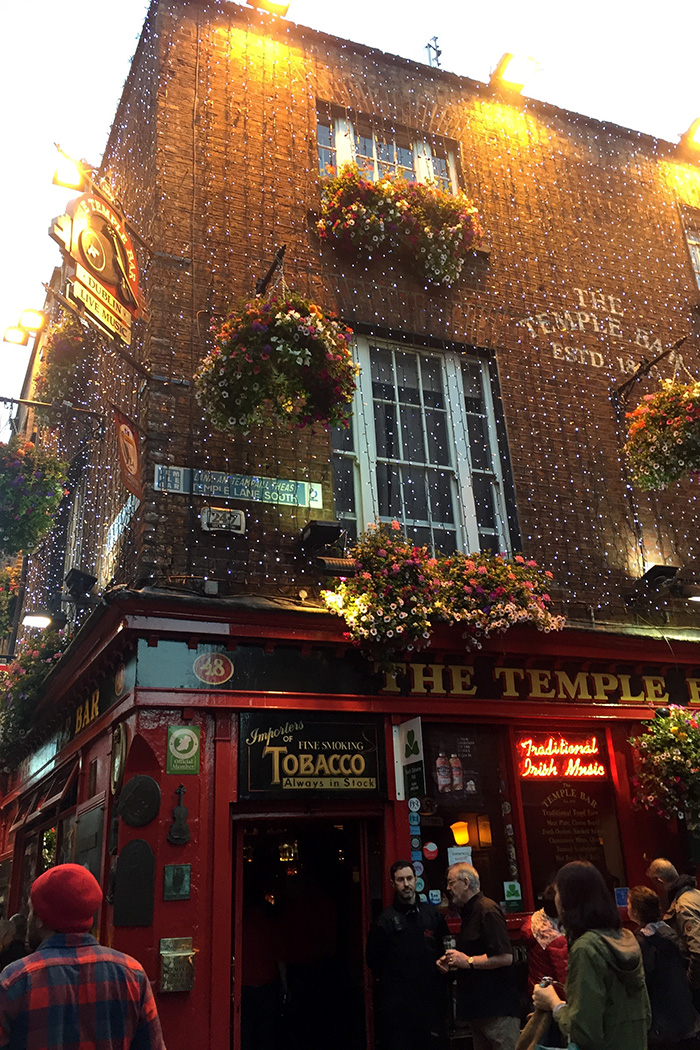 Temple Bar, Dublin, Ireland // Nattie on the Road