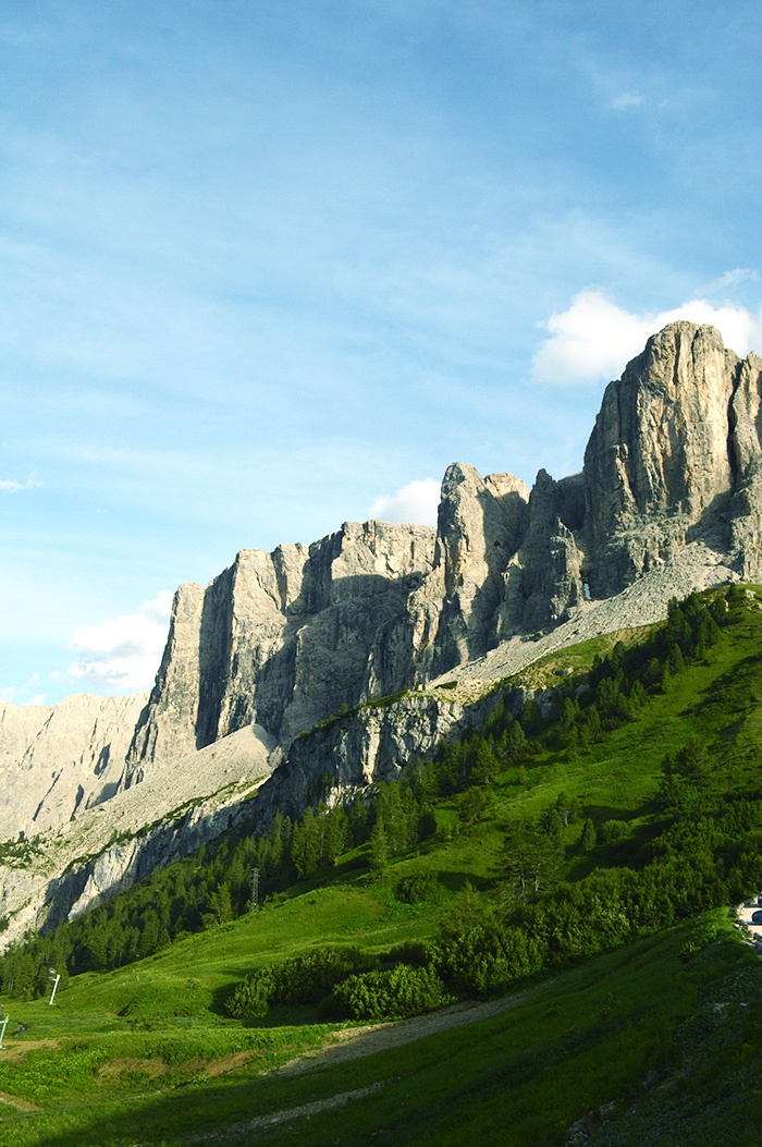 5 Adventurous things to do in the Dolomites // Nattie on the Road
