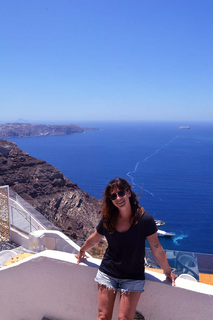 Explore Santorini // Nattie on the Road