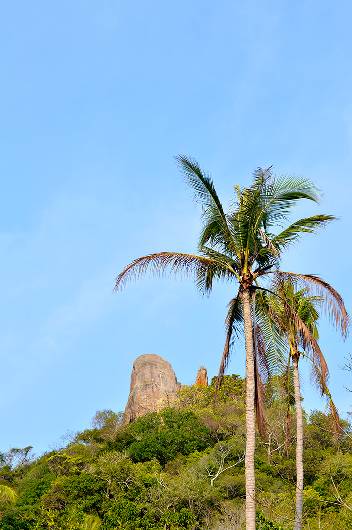 the top of the rock hike // Nattie on the Road