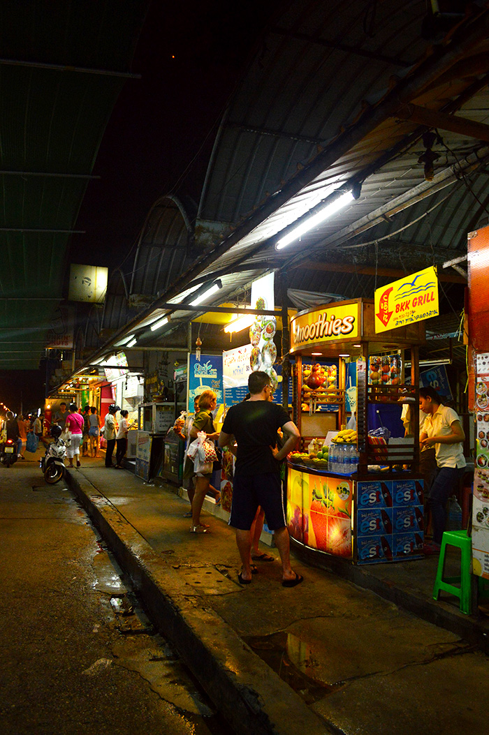 Bangkok Night Market // Nattie on the Road