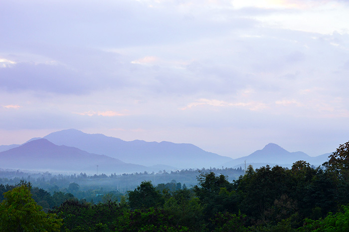 waiting for sunrise in Pai