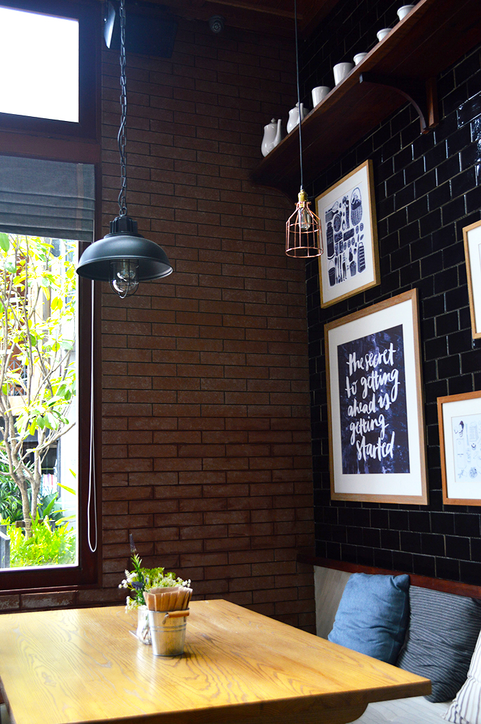 hipster brunch in Bangkok