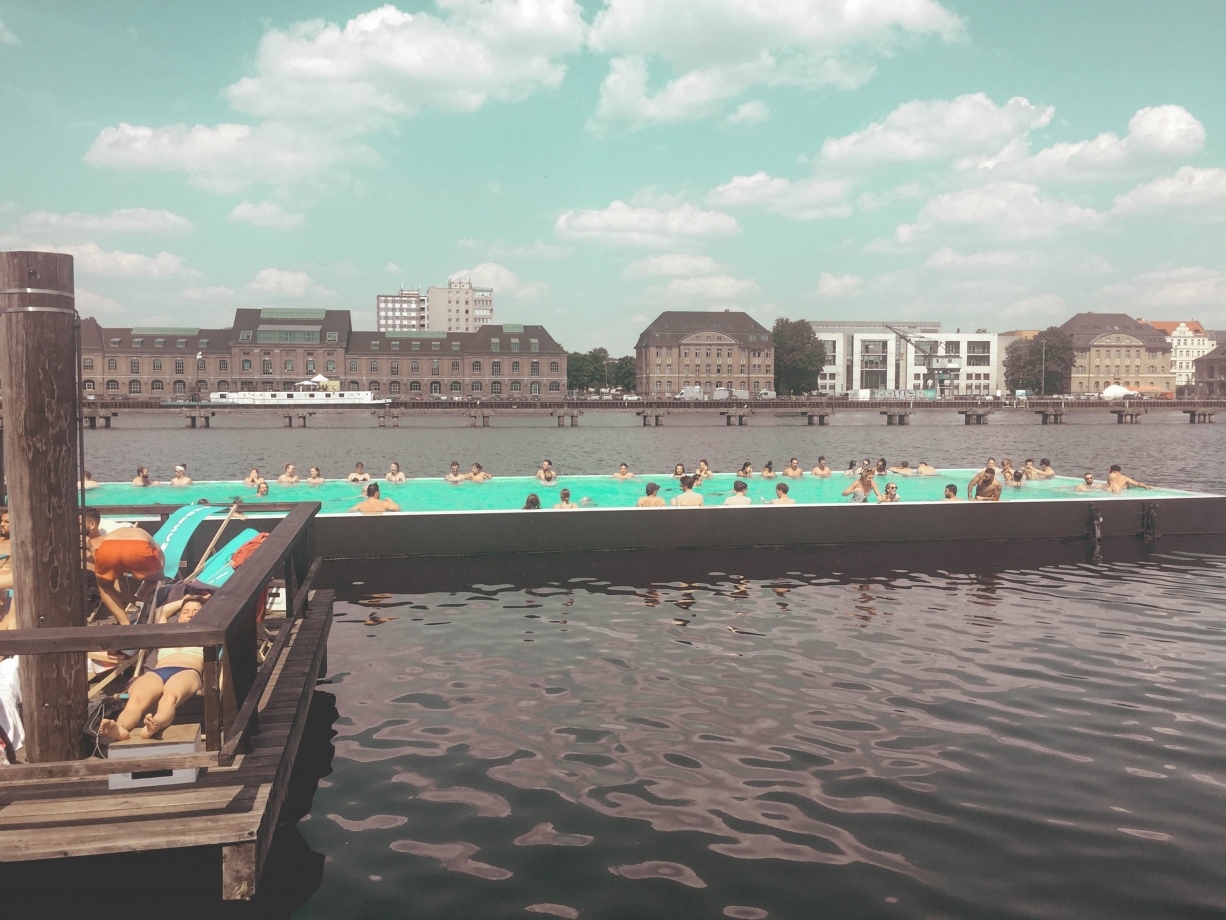 The Badeschiff pool - Berlin