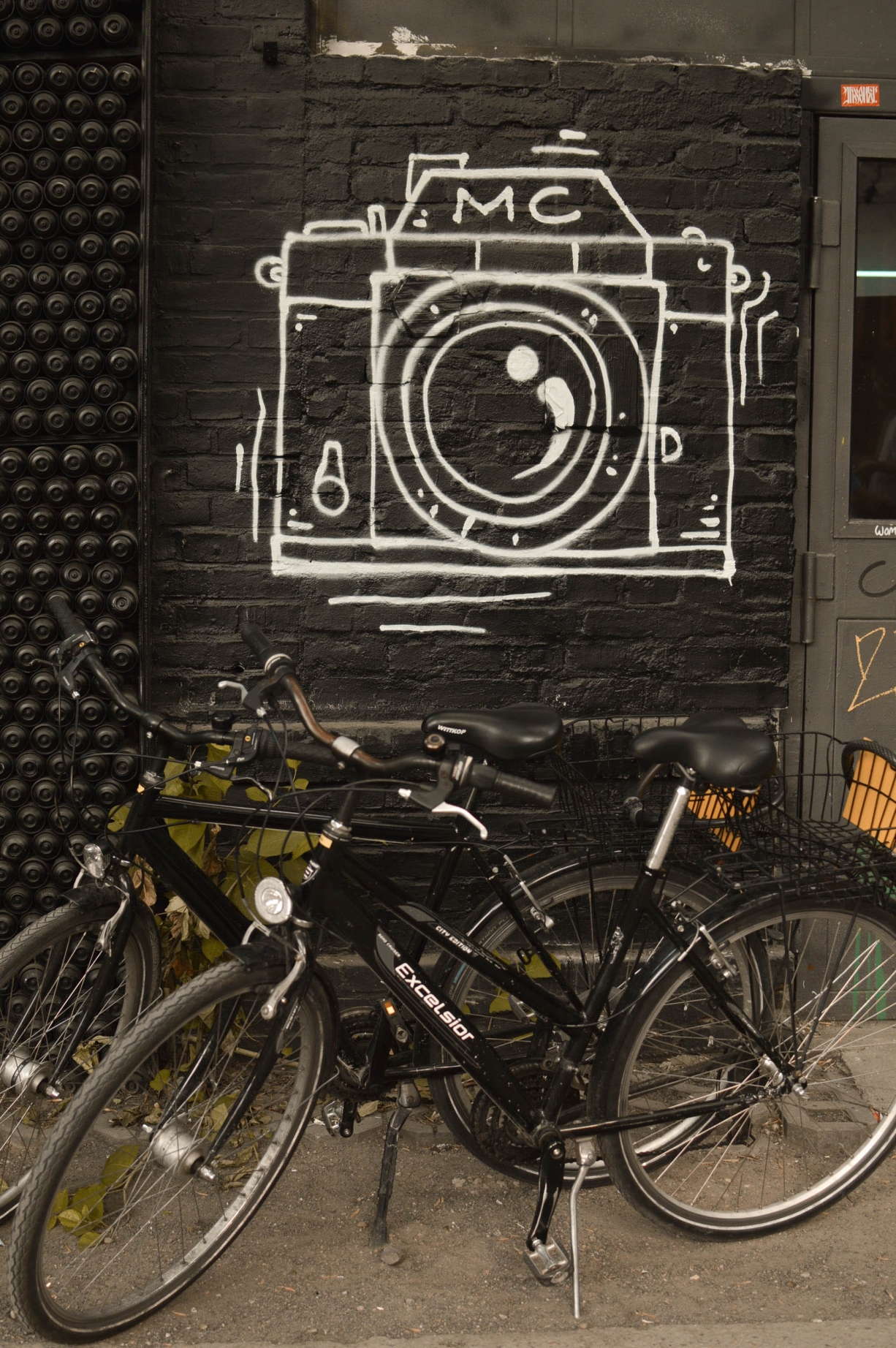 Urban Spree Art Gallery - Berlin