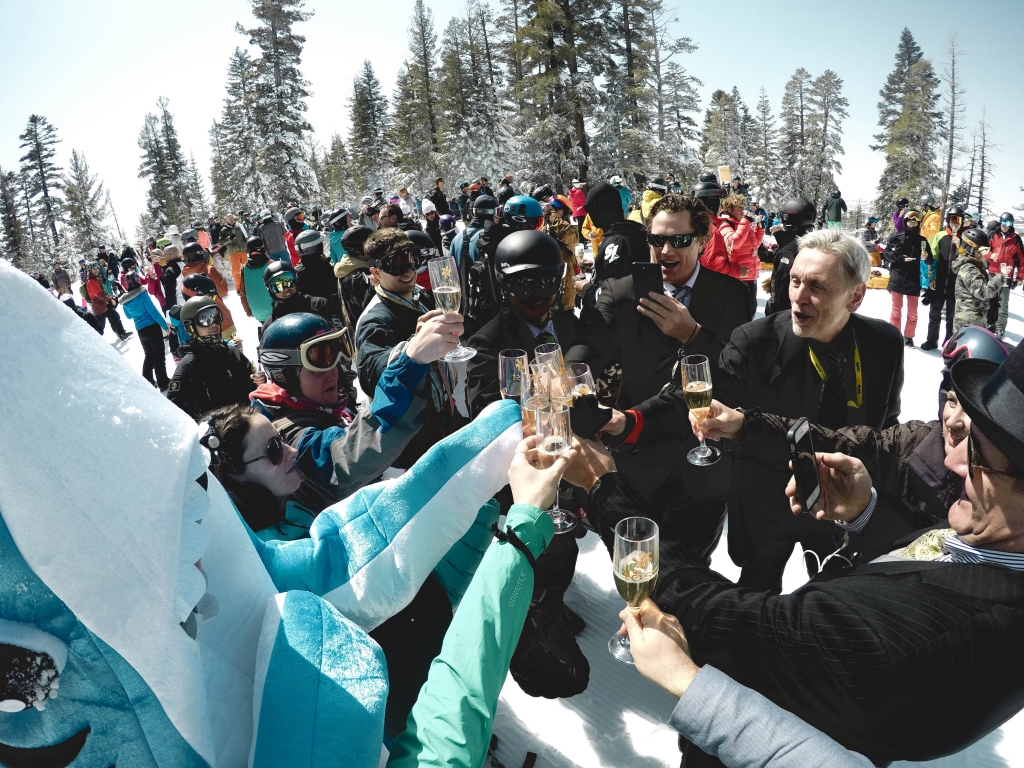 Skiing & snowboarding in Tahoe