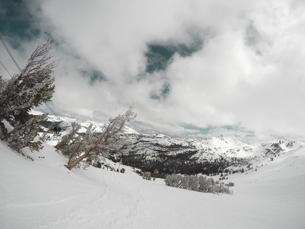 Skiing & snowboarding in Tahoe