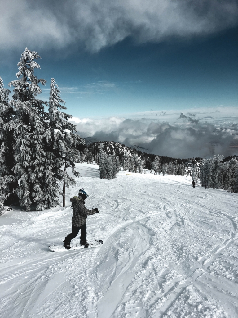 Skiing & snowboarding in Tahoe