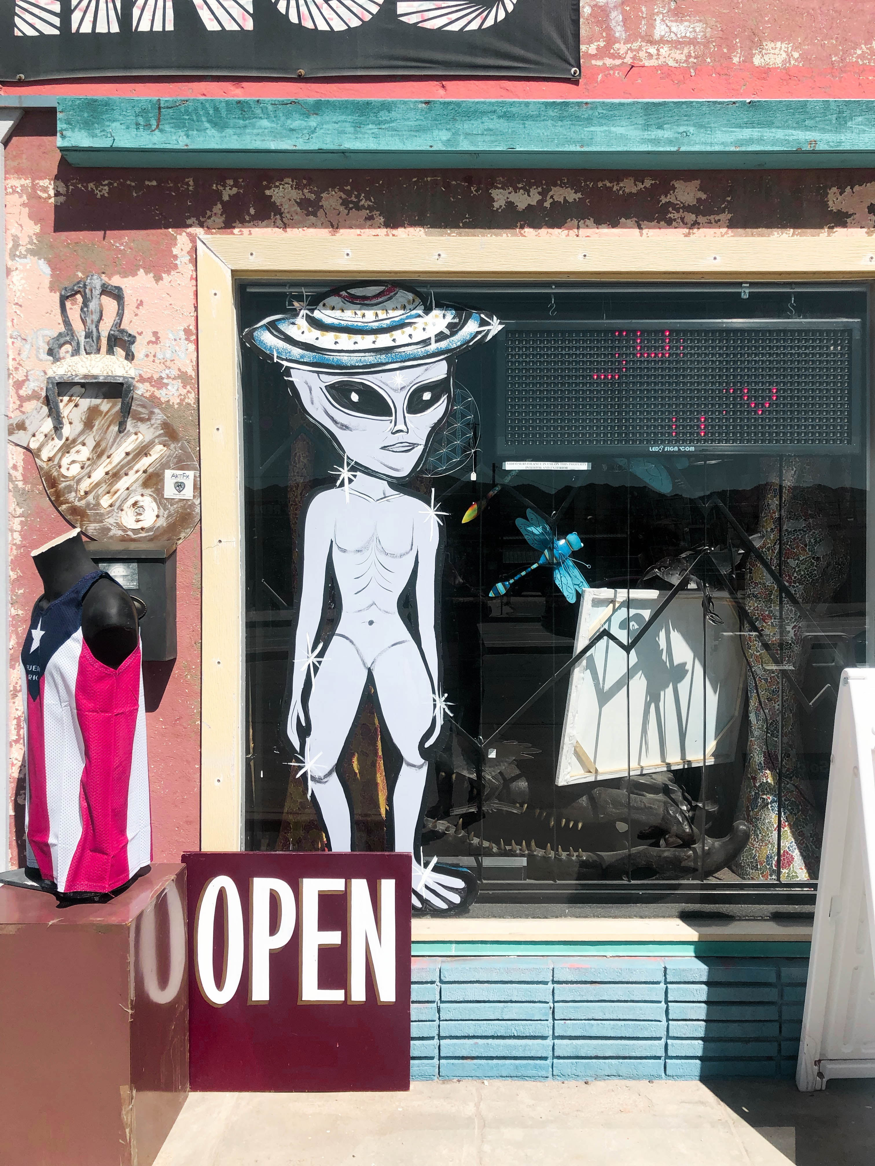 Cutesy shops in Yucca Valley