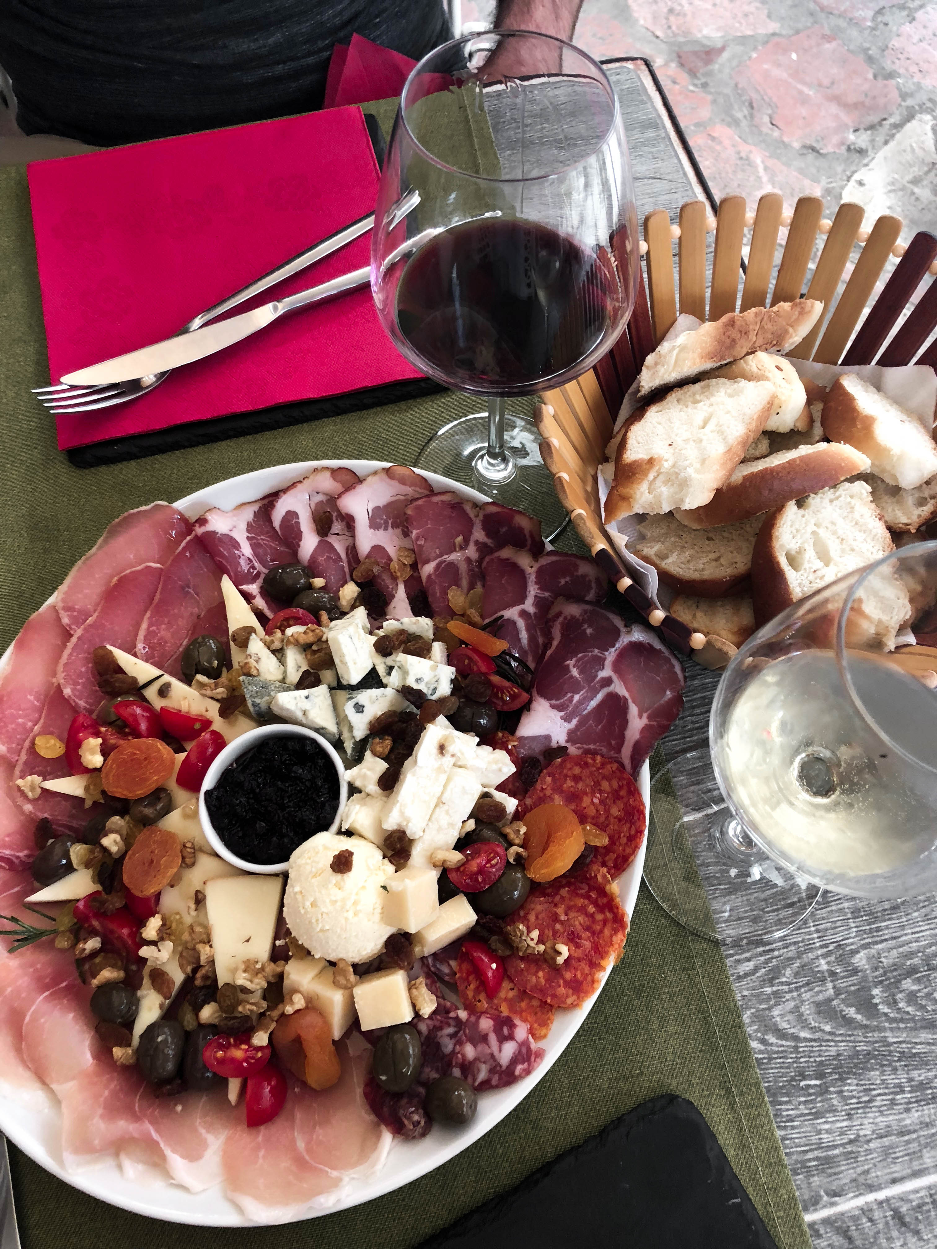 eating and drinking in Kotor